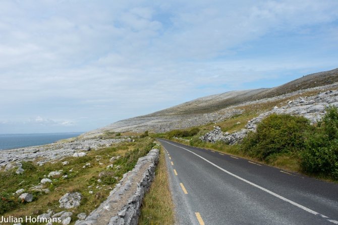 On the way to Moher (Ireland), we looked back and hit the break. Unfortunatelly no travelling at the moment..