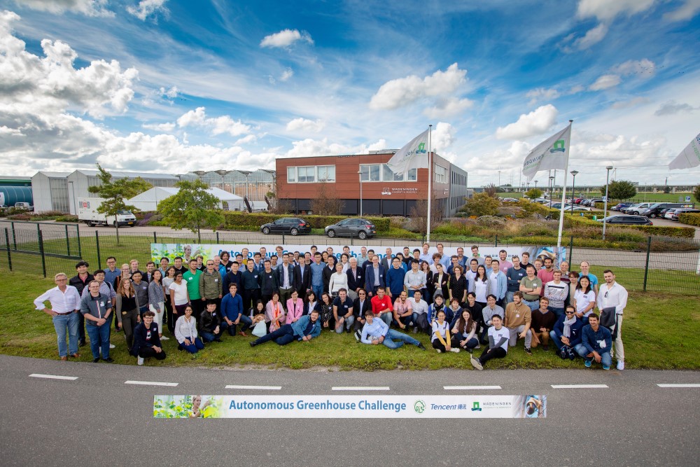 De deelnemers aan de Hackathon Autonomous Greenhouse Challenge 2019 kwamen uit alle windstreken. Foto: Silke Hemming