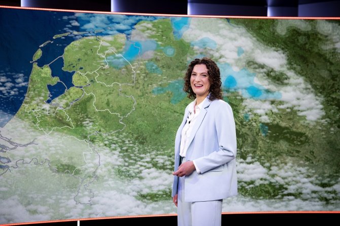 Roosmarijn Knol presenteert het weerbericht © ANP