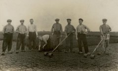 Peat labour