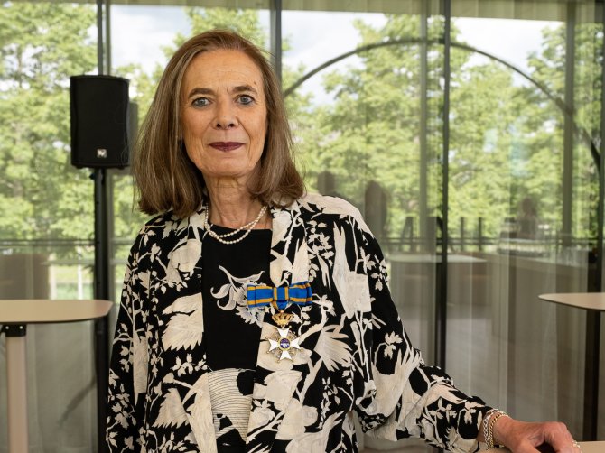 Louise O. Fresco krijgt de koninklijke onderscheiding Commandeur in de orde van de Nederlandse leeuw