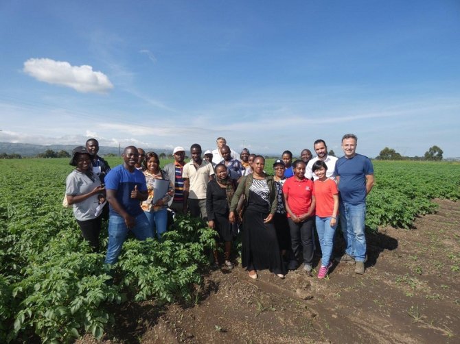 Participants and trainers at Stawisha farm after an afternoon of practical assignments