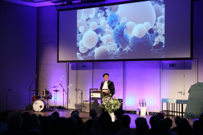 Arthur Mol announces the Wageningen Microbiome Center