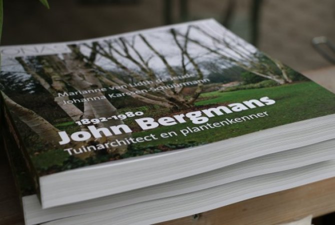 John Bergmans (1892-1980), tuinarchitect and plantenkenner. Hilversum : Verloren, 2018.  