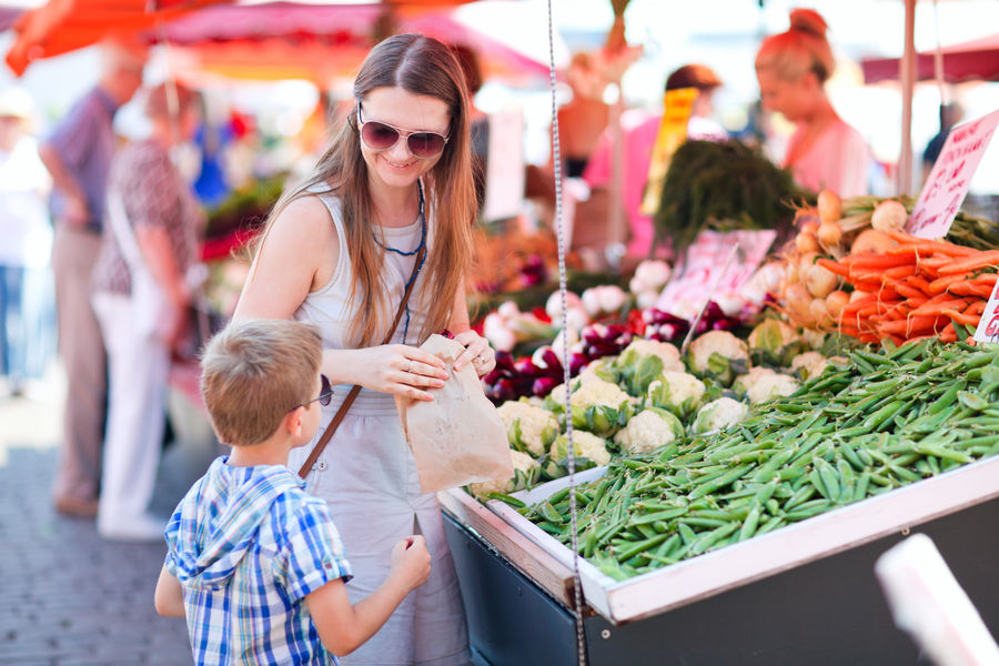 Web 72 DPI-shutterstock_81080920_markt_groente.jpg