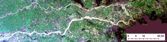 Satellietfoto van het Rijn en Waal gebied op 8 januari 2018 (klik op foto om te vergroten)